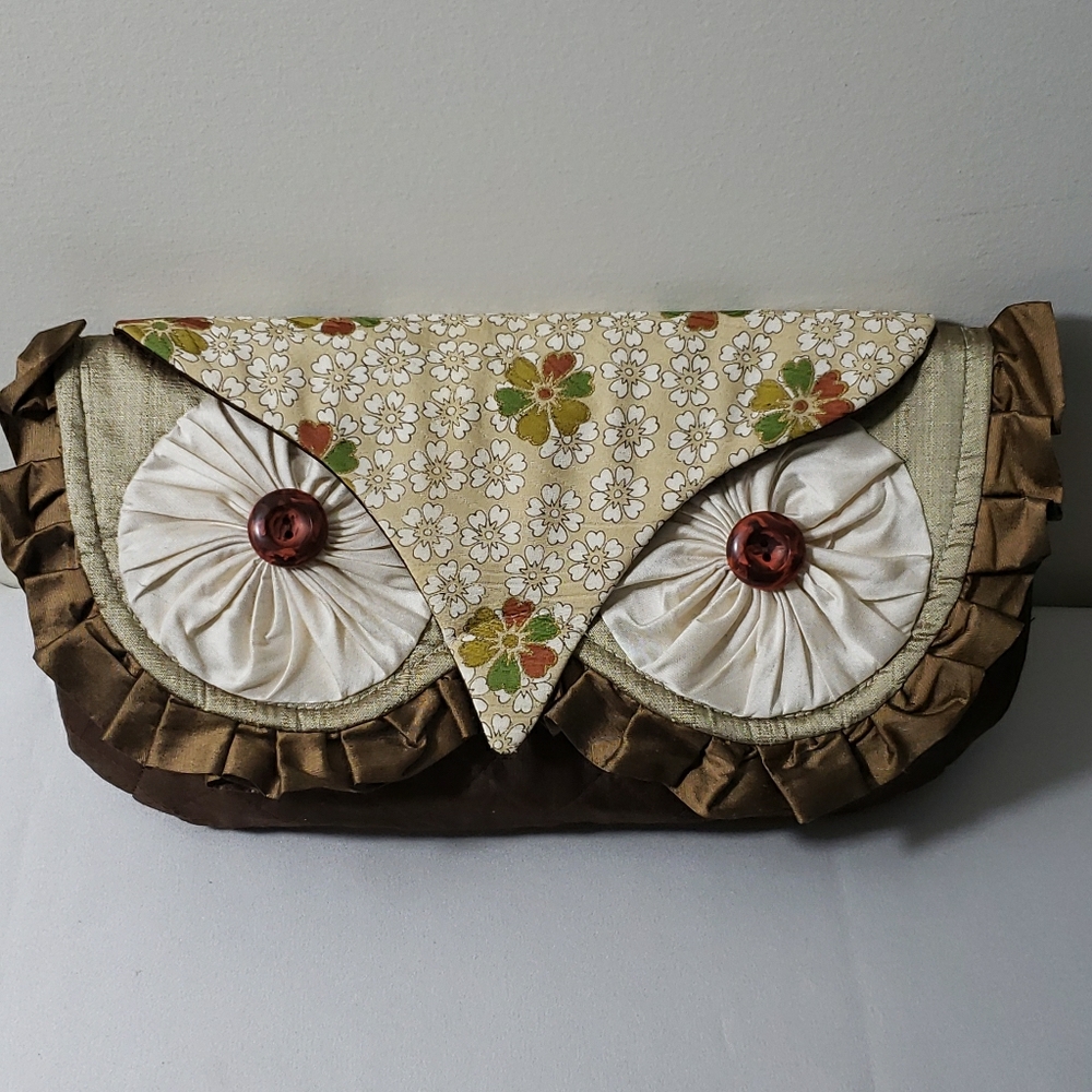 OWL Clutch Purse